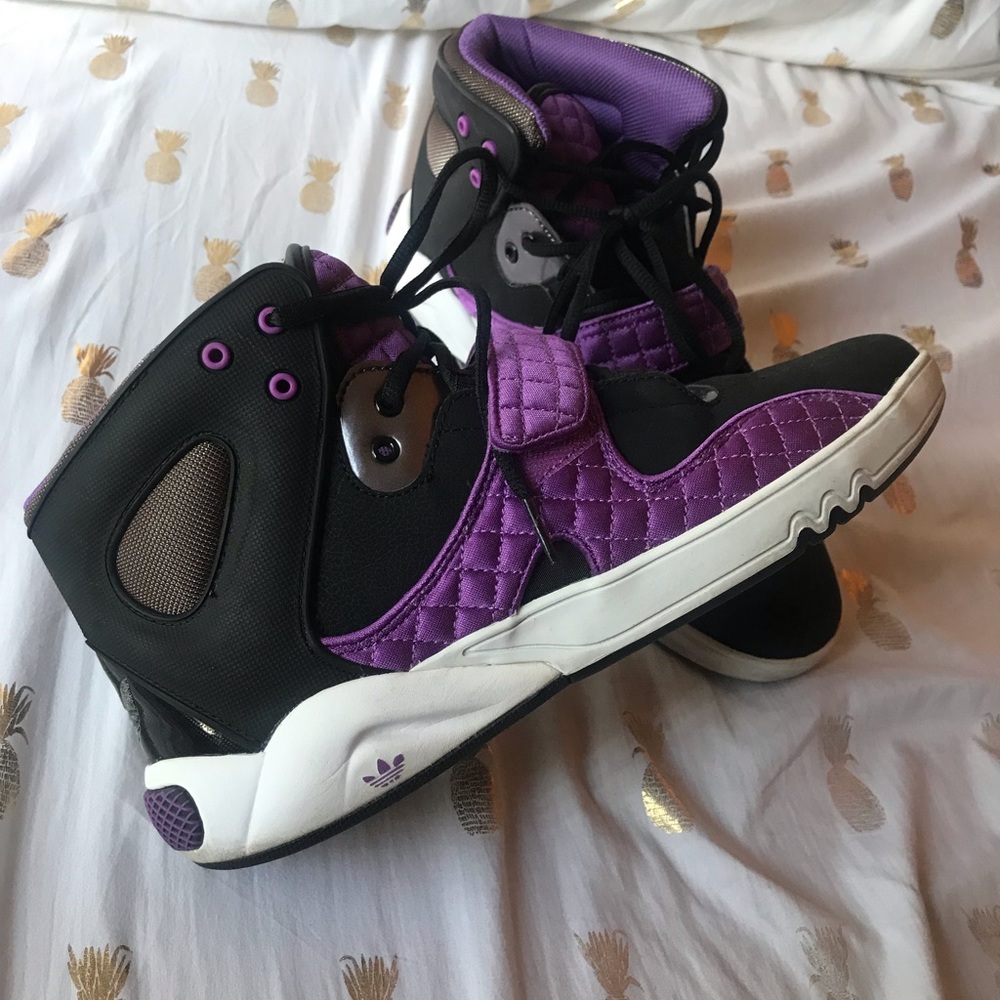 Adidas Roundhouse Hightops